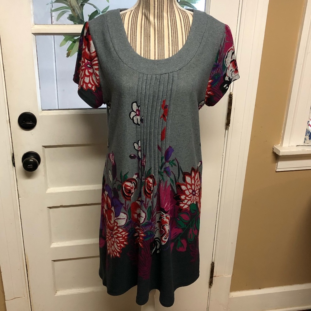 Funky People gray multi knit dress w/ floral print
